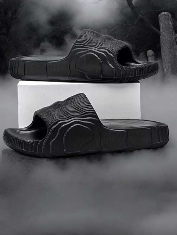 men solid slider flip flops