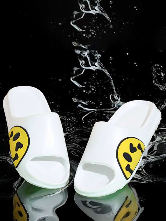 men printed slider flip flops