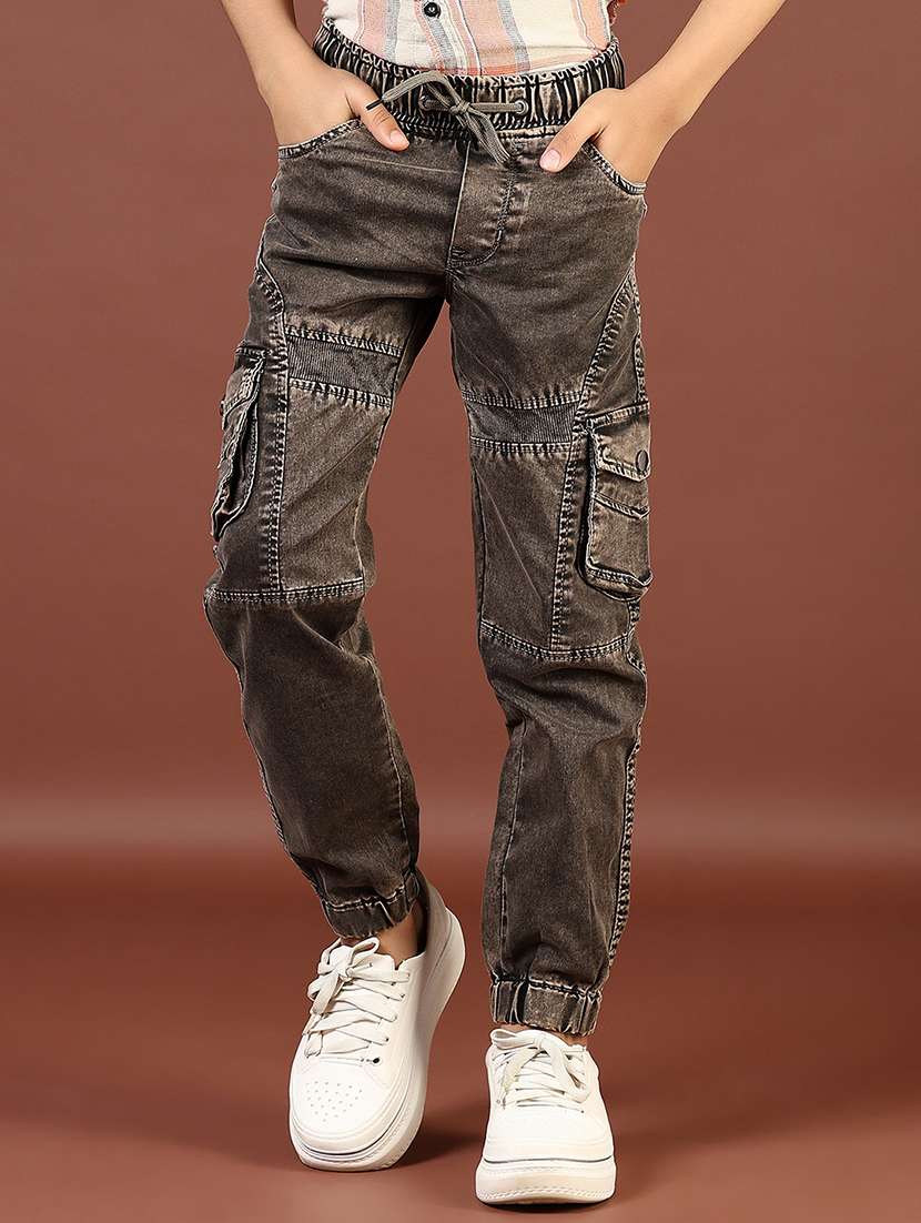 boys solid mid rise jogger cargo