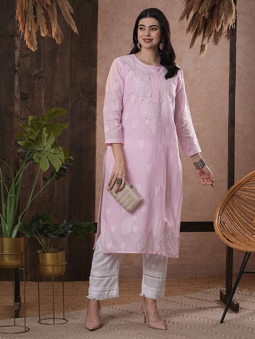 women three quarter sleeve straight chikankari kurta - 21740705 - Zoom Image - 0