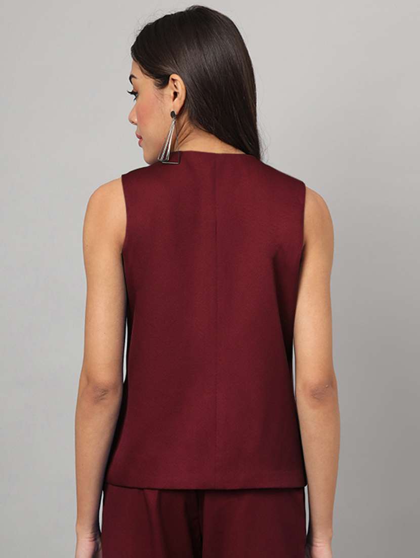 burgundy polyester waist  coat - 21740916 -  Standard Image - 3