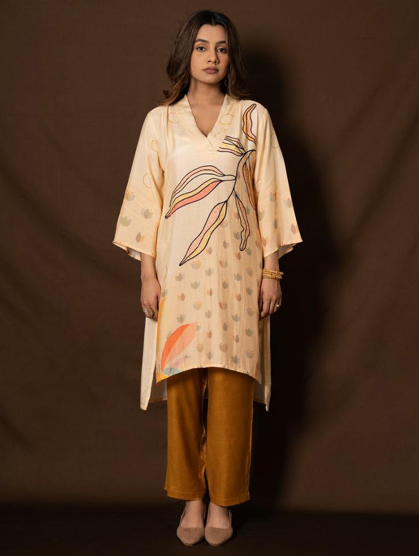 women beige printed kurta pant set with dupatta - 21742065 - Zoom Image - 0
