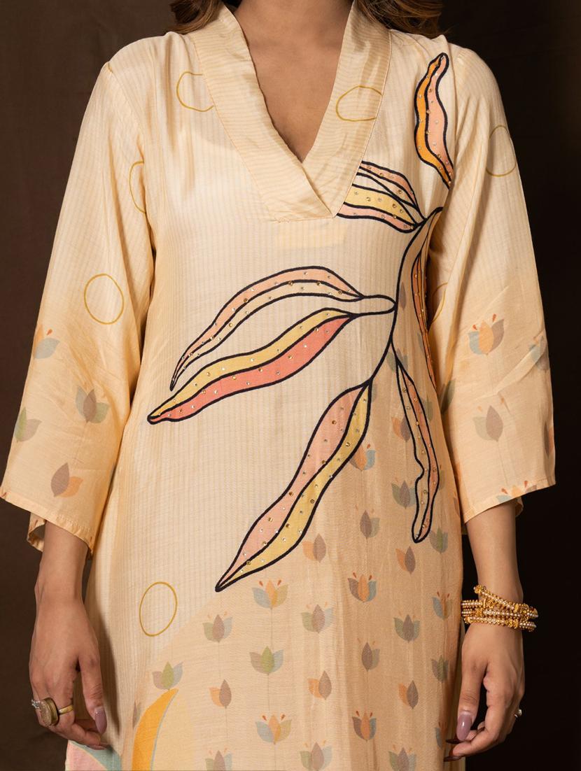 women beige printed kurta pant set with dupatta - 21742065 - Standard Image - 3