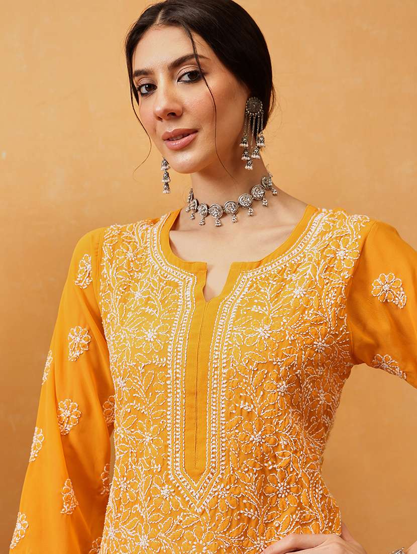 women three quarter sleeve chikankari straight kurta - 21742542 -  Standard Image - 3