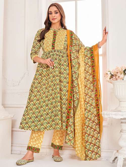 women printed kurta pant with dupatta set - 21742677 - Standard Image - 0