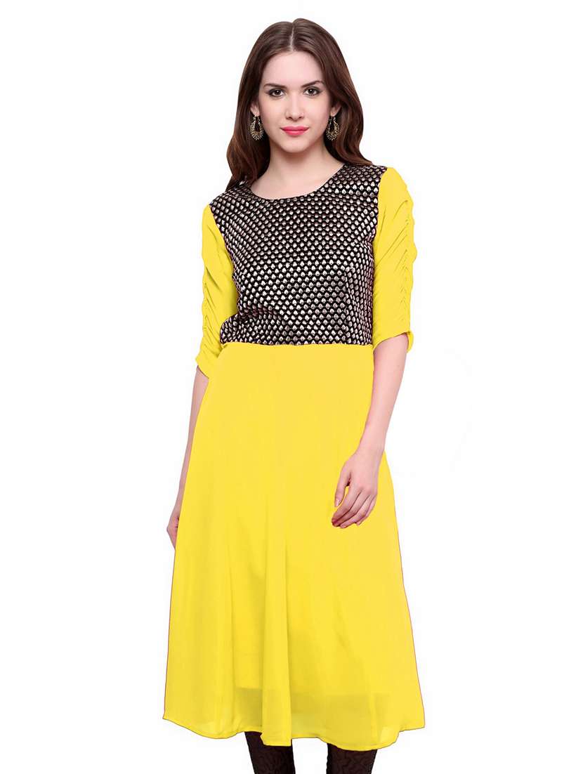 women self design round neck a-line kurta