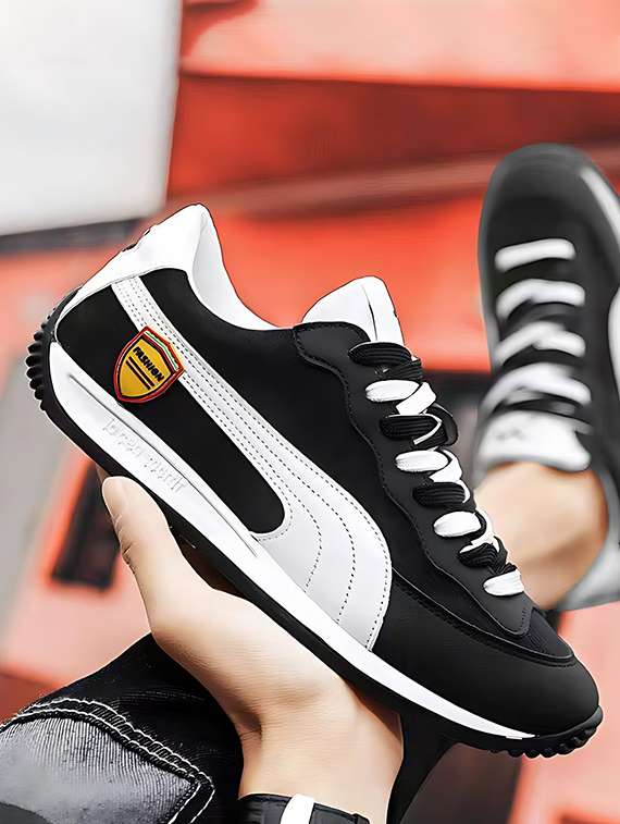 men lace up sneakers - 21743408 -  Standard Image - 3