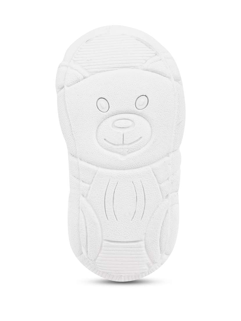 unisex kids slip on sport shoes - 21743503 -  Standard Image - 5