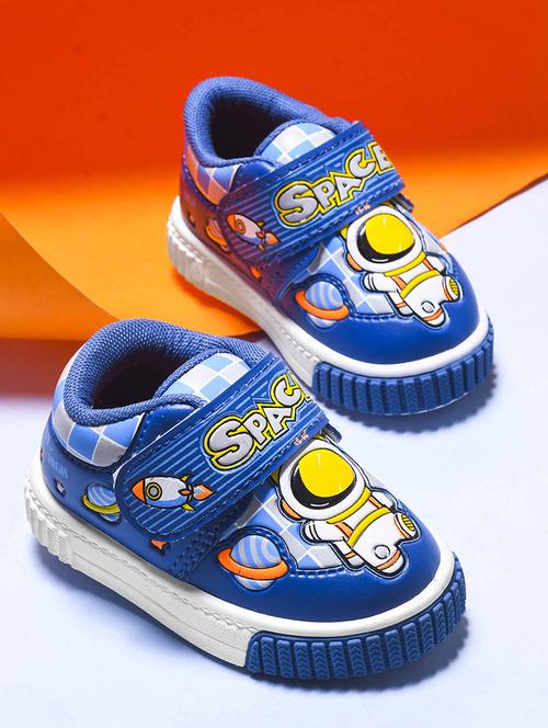kids printed velcro sneaker - 21743509 -  Standard Image - 0