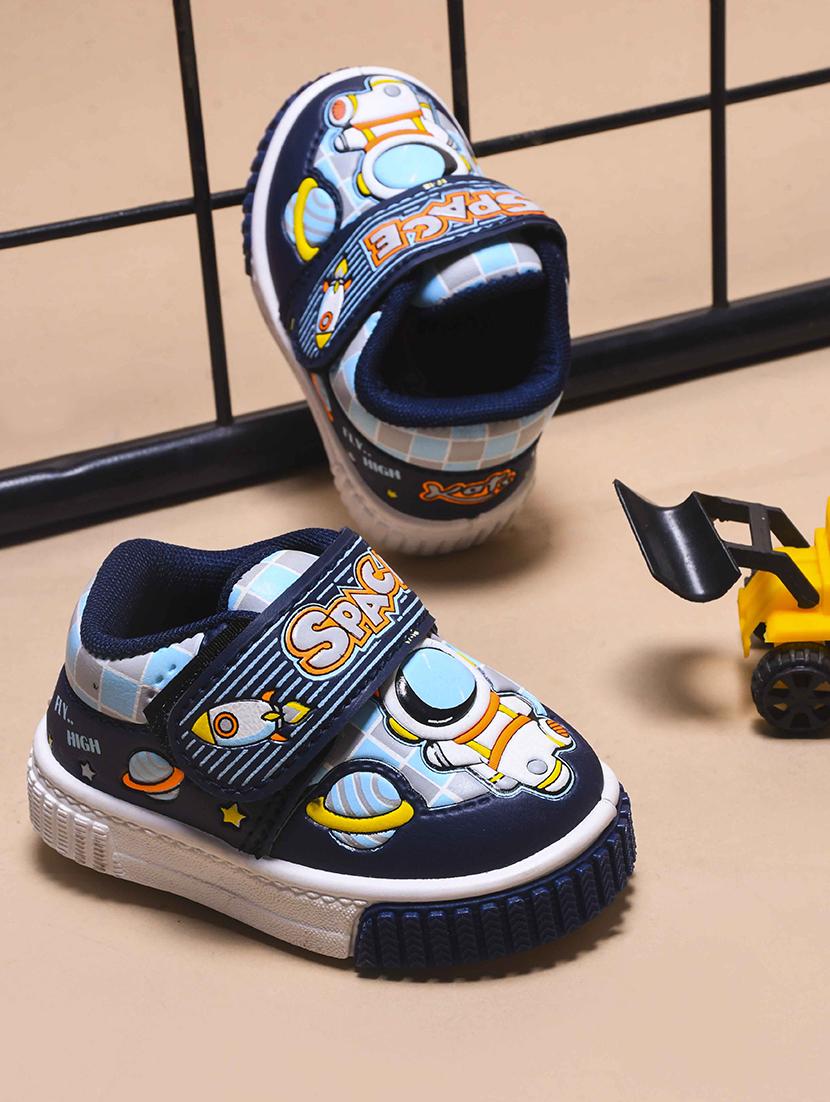 kids printed velcro sneaker - 21743511 - Zoom Image - 0