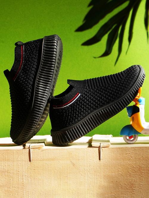 unisex kids slip on sport shoes - 21743516 - Standard Image - 0