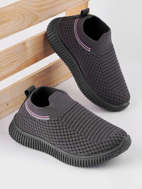 unisex kids slip on sport shoes - 21743517 -  Standard Image - 0