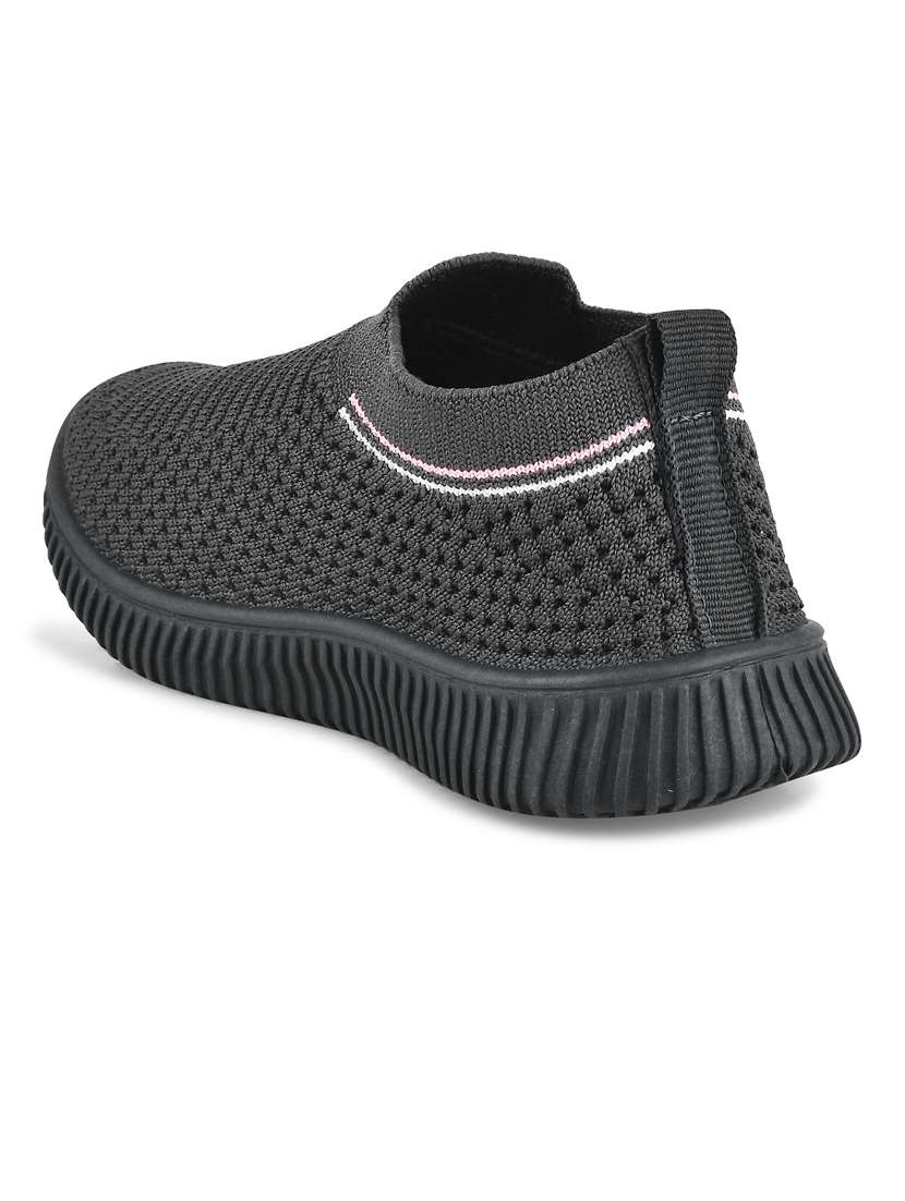 unisex kids slip on sport shoes - 21743517 - Standard Image - 3