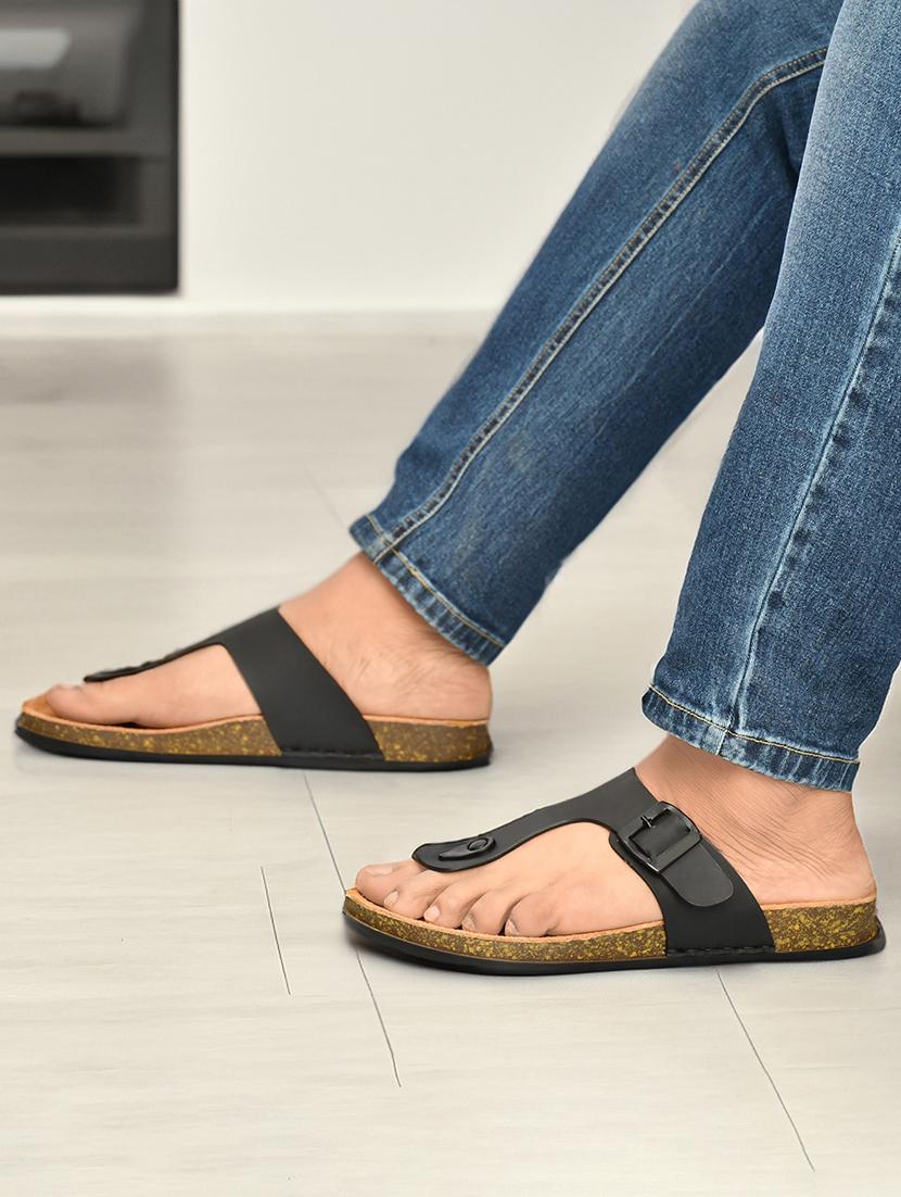 men solid toe seperator sandal - 21743550 - Standard Image - 5