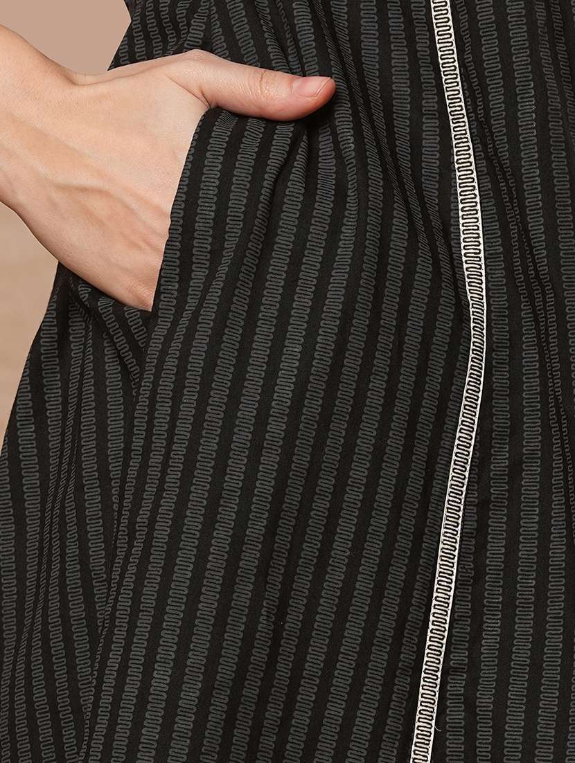 women striped three quarter sleeve a-line kurta - 21743663 - Standard Image - 5