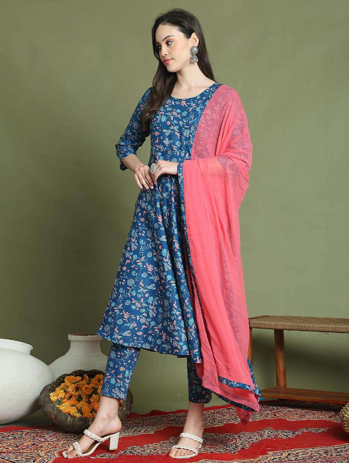 women three quarter sleeve kurta pant with dupatta set - 21743884 -  Standard Image - 3