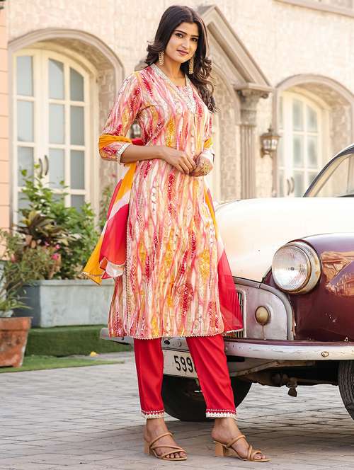 women three quarter sleeve kurta pant with dupatta set - 21743890 -  Standard Image - 0