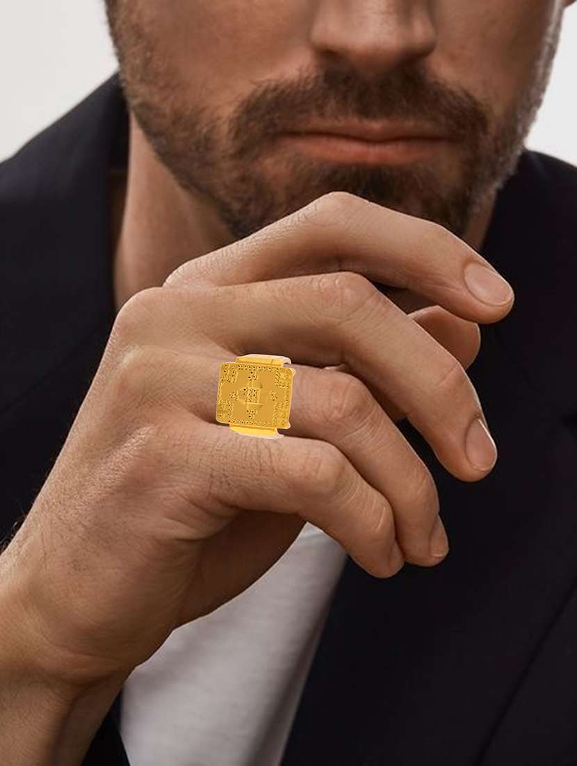 men gold brass finger ring  - 21743900 -  Standard Image - 3