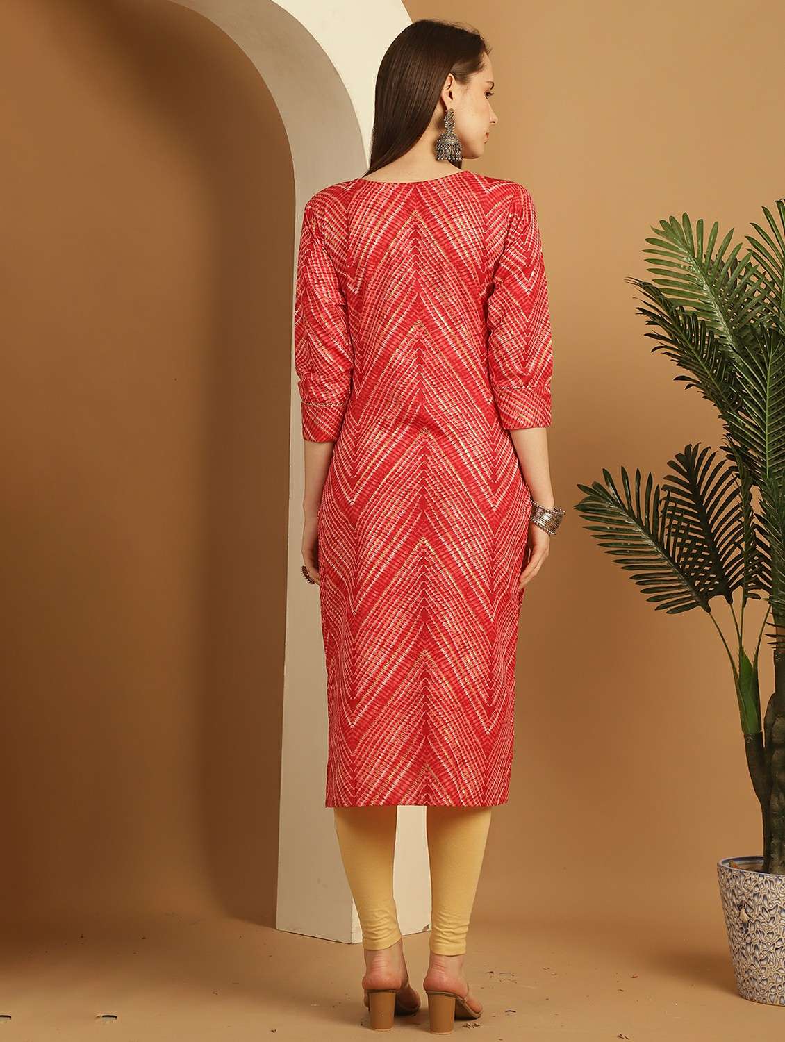 women printed three quarter sleeve straight kurta - 21743922 -  Standard Image - 3