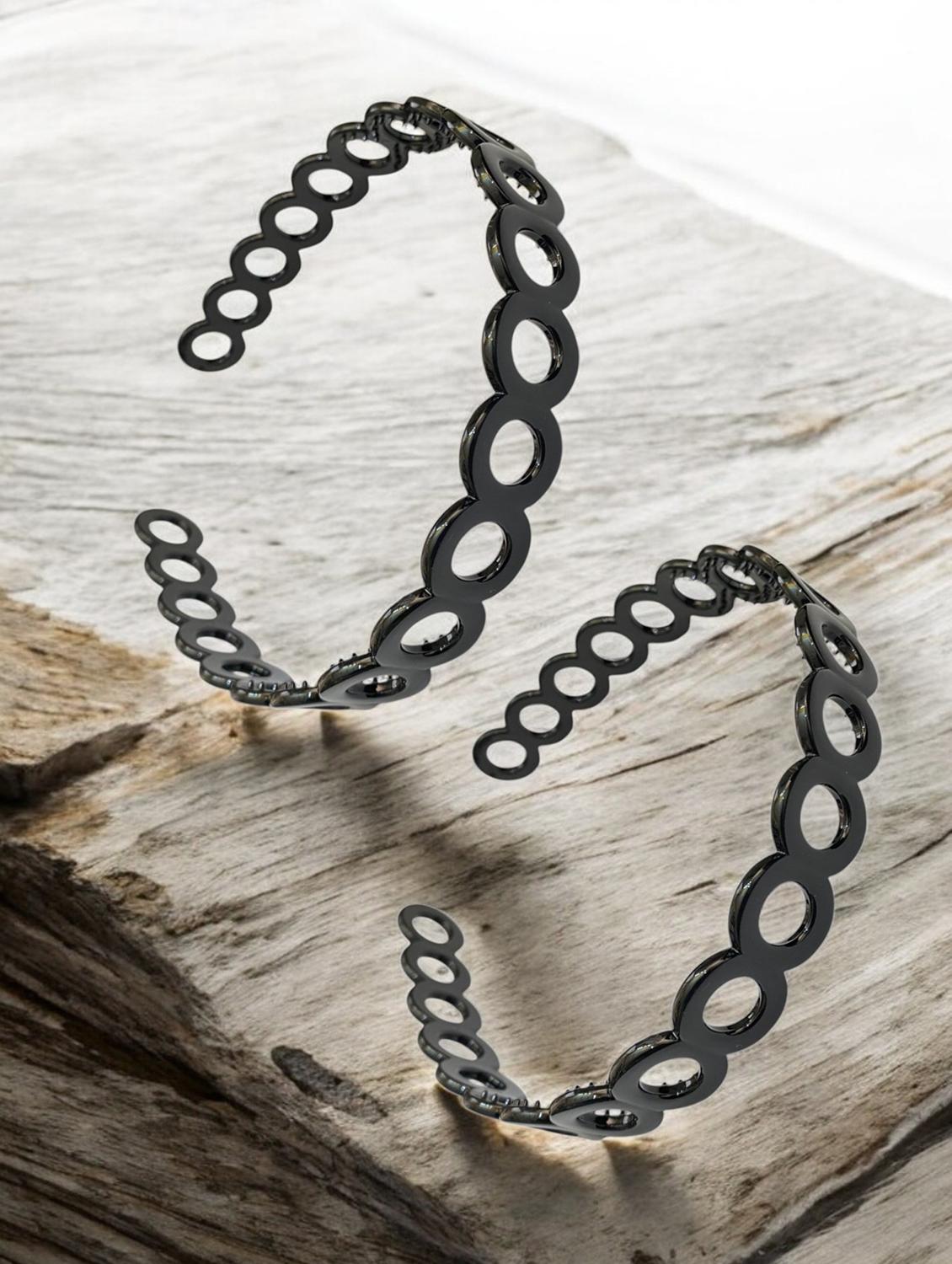 women solid plastic hairband - 21745336 - Zoom Image - 0