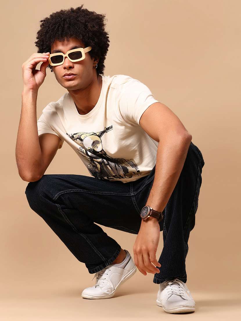 men front print round neck regular fit t-shirt - 21746256 -  Standard Image - 3