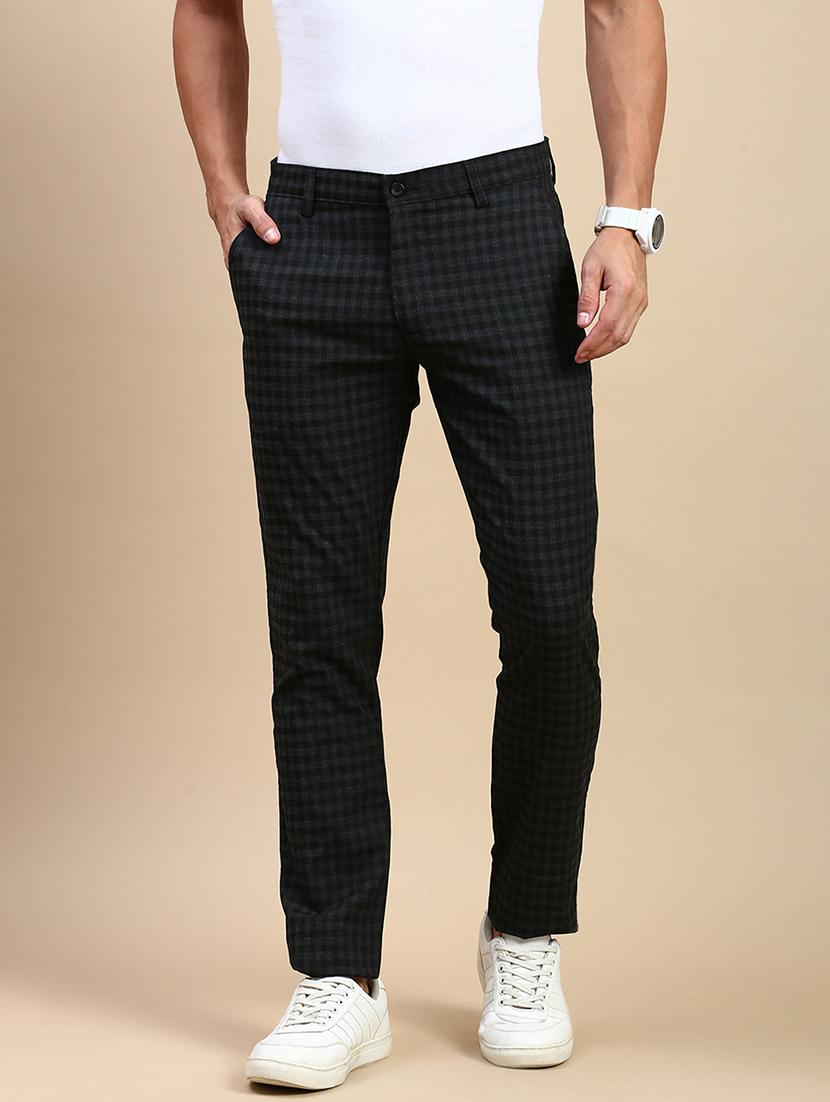 men mid rise checkered flat front casual trouser - 21746571 - Zoom Image - 0