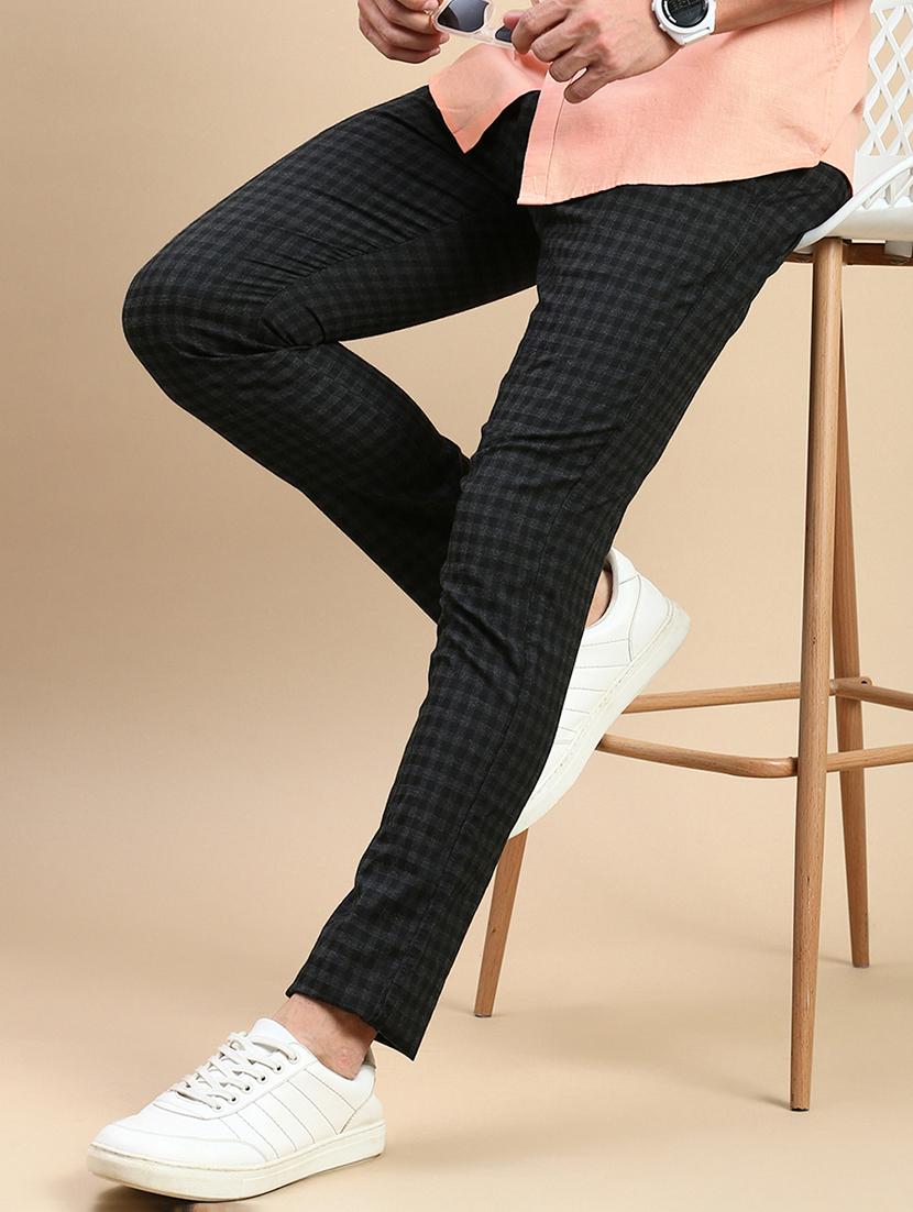 men mid rise checkered flat front casual trouser - 21746571 - Standard Image - 3