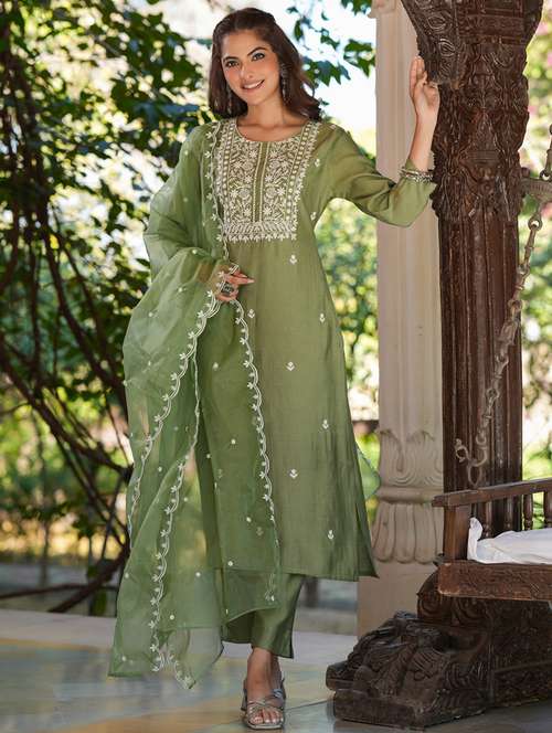 women embroidered kurta pant set with dupatta - 21746728 -  Standard Image - 0