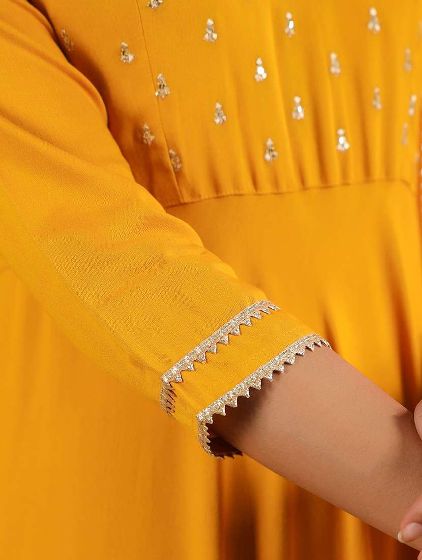 women embroidered kurta pant set with dupatta - 21746747 -  Standard Image - 5