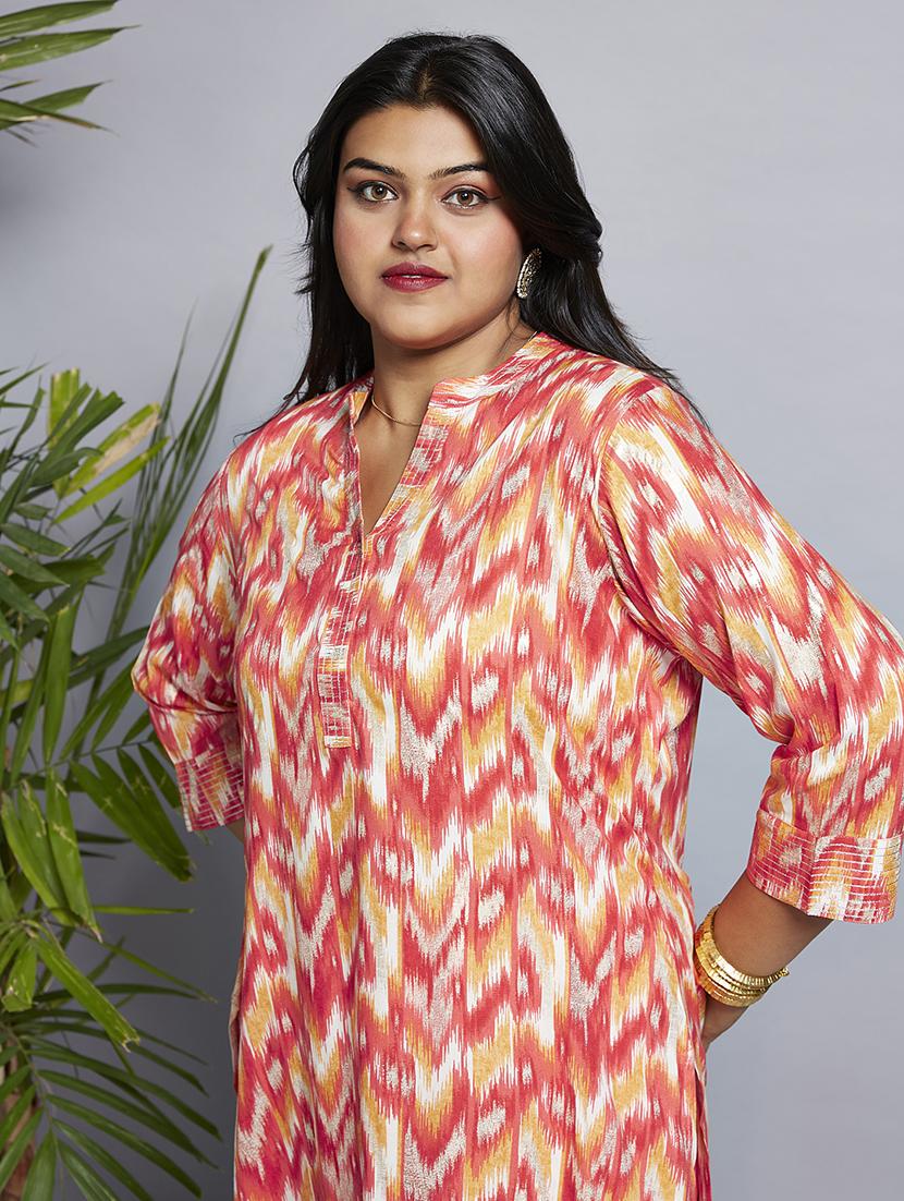 gloplus women red mandarin neck chevron print zari detail straight plus size kurta & wide leg pants workwear set - 21746845 - Standard Image - 3