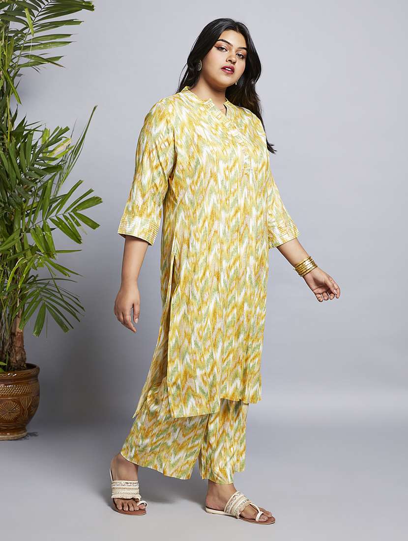 gloplus women yellow mandarin neck chevron print zari detail straight plus size kurta & wide leg pants workwear set