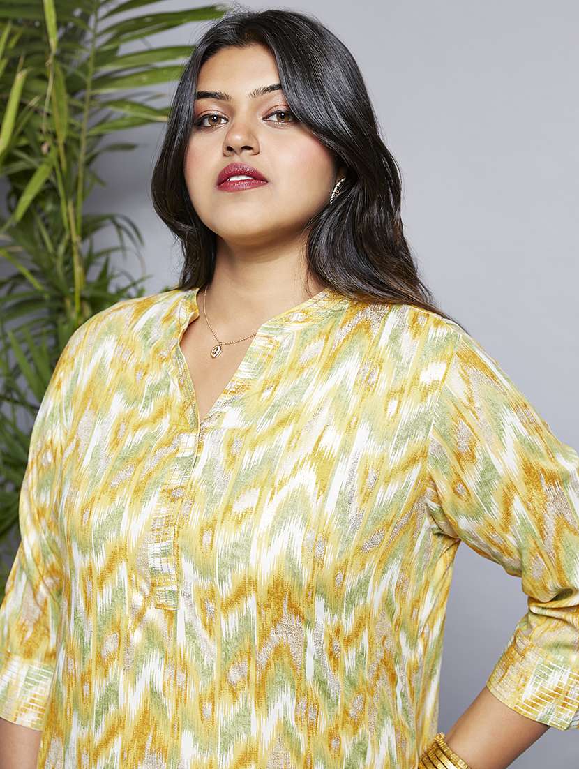 gloplus women yellow mandarin neck chevron print zari detail straight plus size kurta & wide leg pants workwear set - 21746846 -  Standard Image - 3