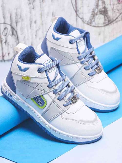 kids lace up sport shoes