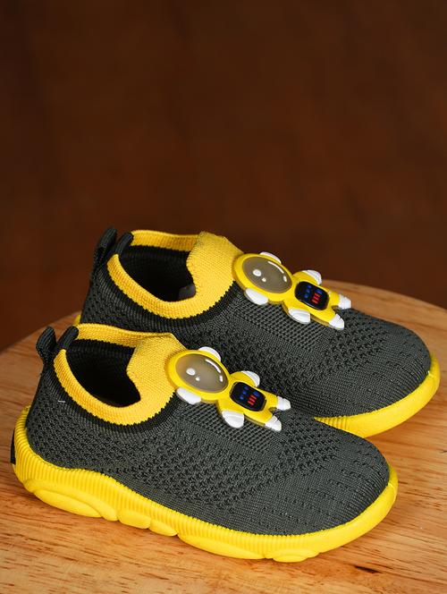 kids slip on sneaker shoes - 21746962 - Standard Image - 0