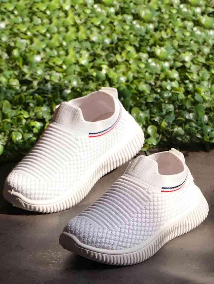 kids slip on sneaker shoes