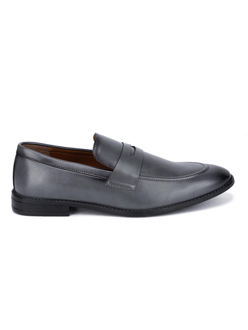 men solid slip on moccasin shoes - 21747914 - Standard Image - 3