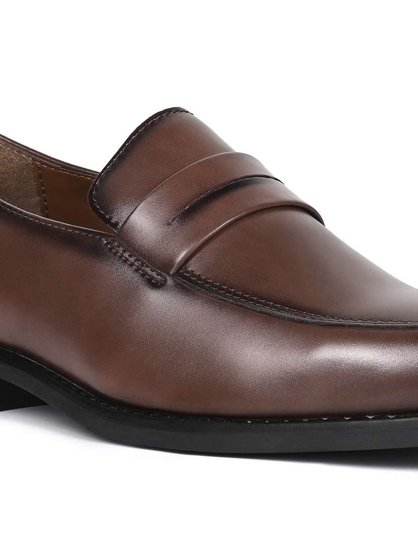 men solid slip on moccasin shoes - 21747928 -  Standard Image - 5