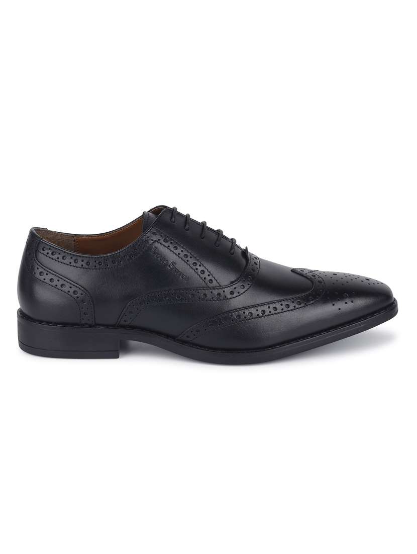 men solid lace-up brouges - 21748023 -  Standard Image - 3