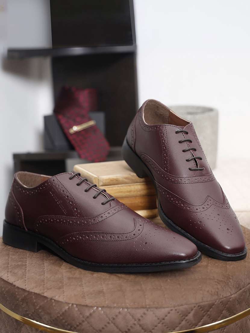 men solid lace-up brouges