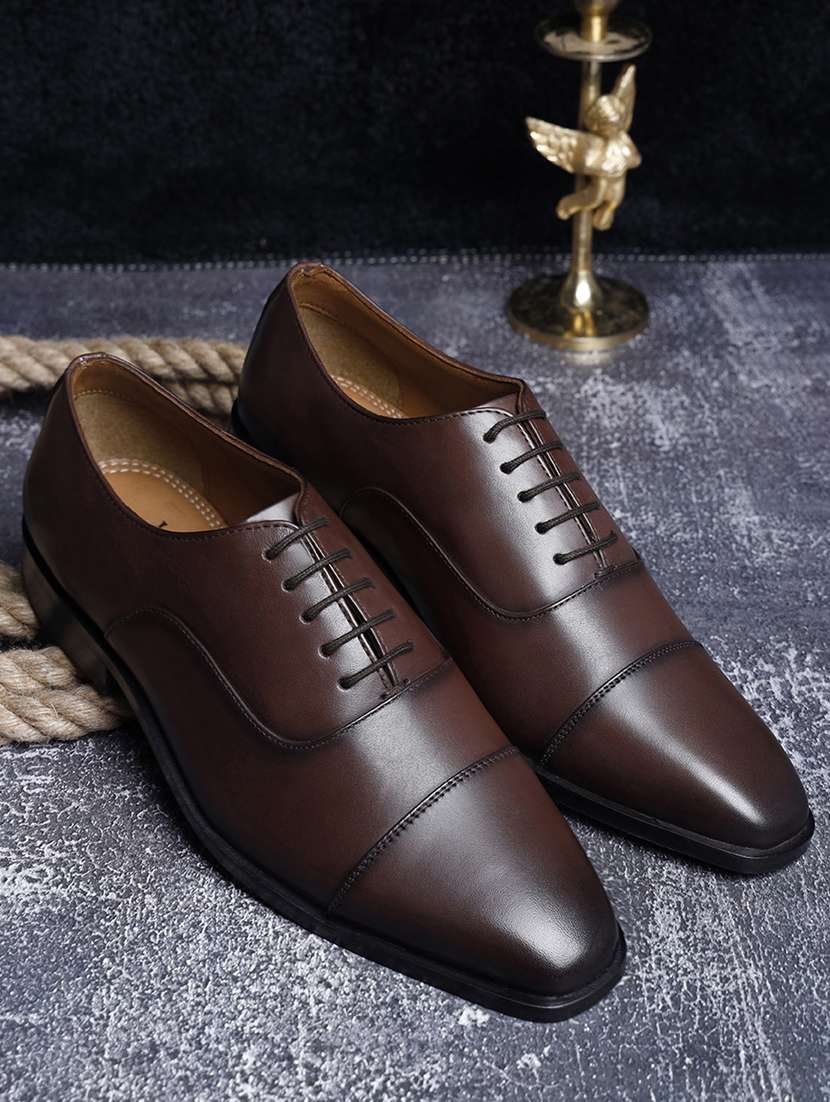 men solid lace-up oxfords - 21748041 - Zoom Image - 0