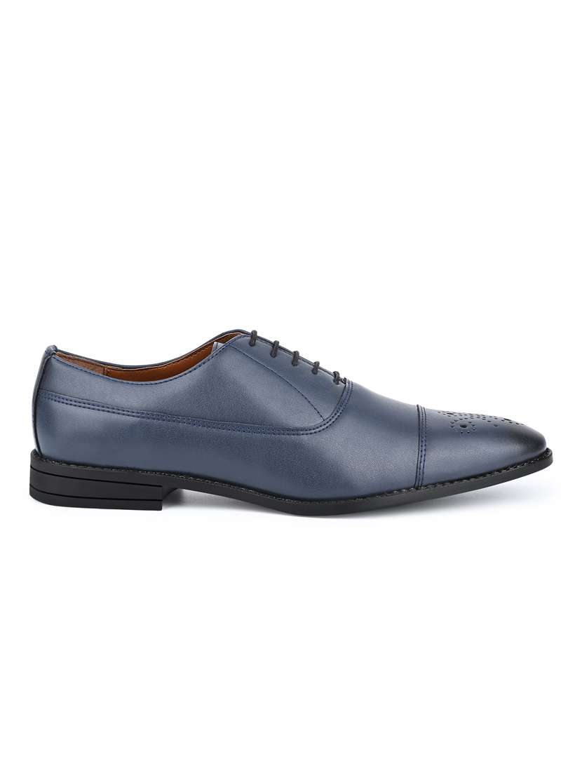 men solid lace-up brouges - 21748073 - Standard Image - 3