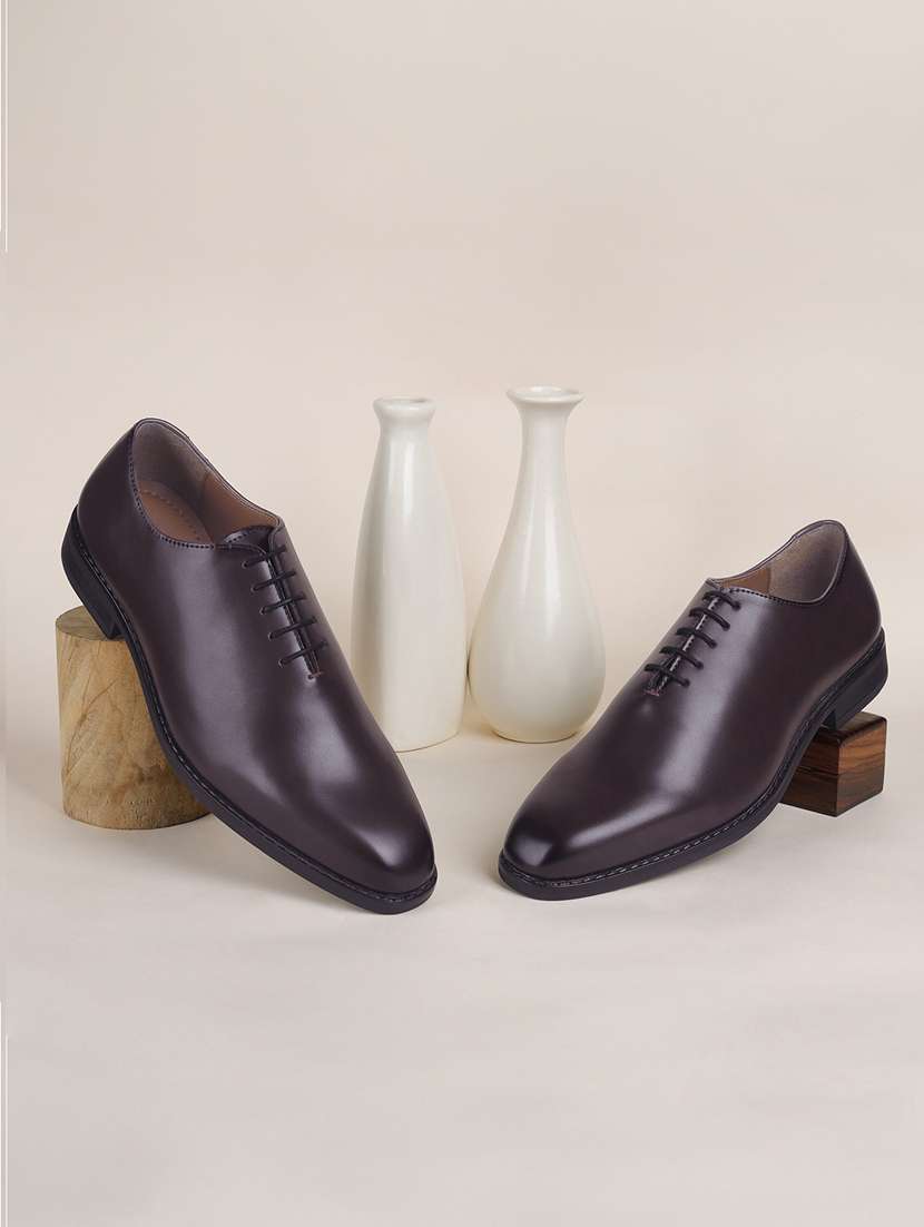 men solid lace-up oxfords
