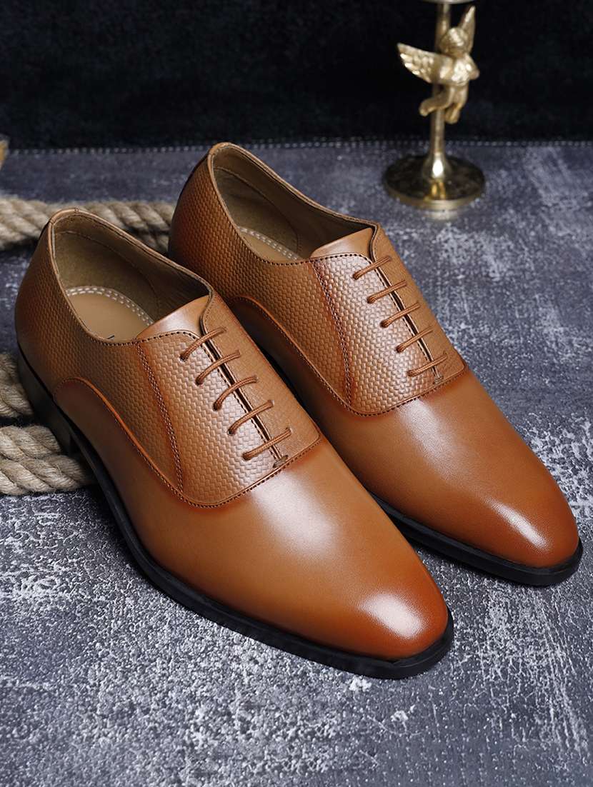 men solid lace-up oxfords