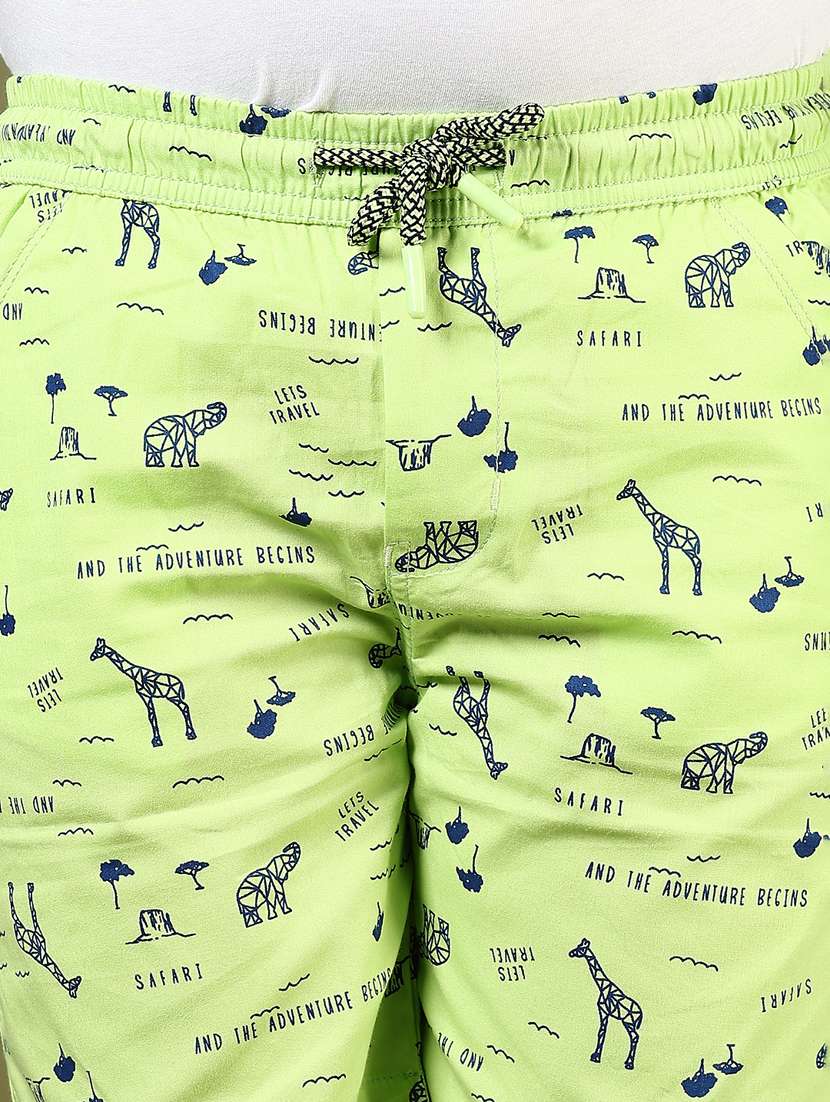 boys green printed mid rise shorts - 21748165 - Standard Image - 5