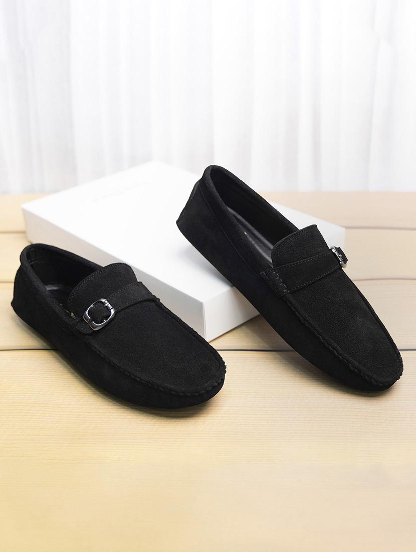 men solid slip on loafers - 21748496 -  Zoom Image - 0