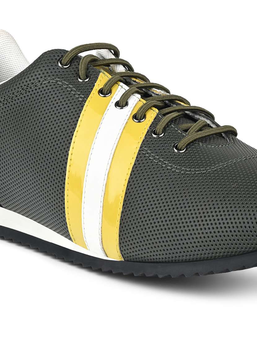 men lace up casual shoes - 21748577 - Standard Image - 3