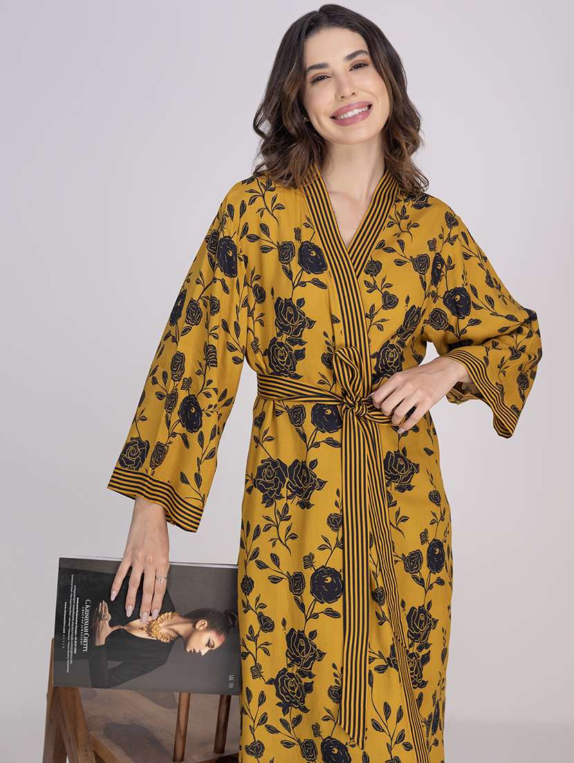 women printed long sleeves sleepwear robe - 21749544 -  Standard Image - 5