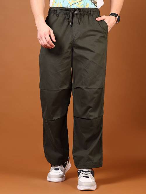 men mid rise solid parachute pant