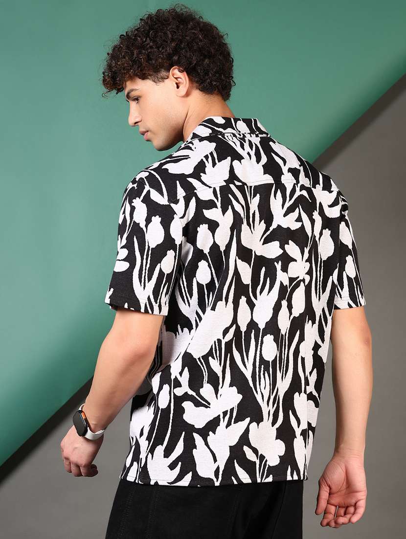 men printed short sleeve loose fit casual shirt - 21749757 -  Standard Image - 3