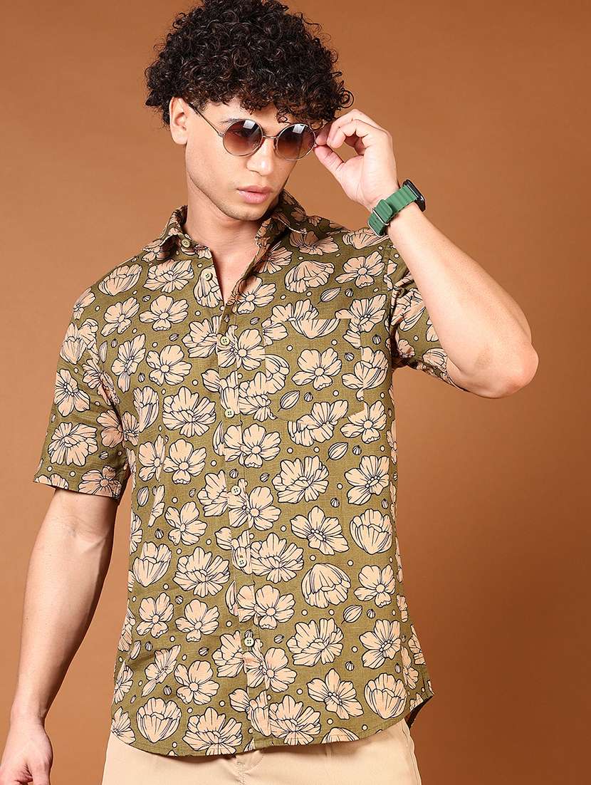 Men Floral Printed Short Sleeve Loose Fit Casual Shirt